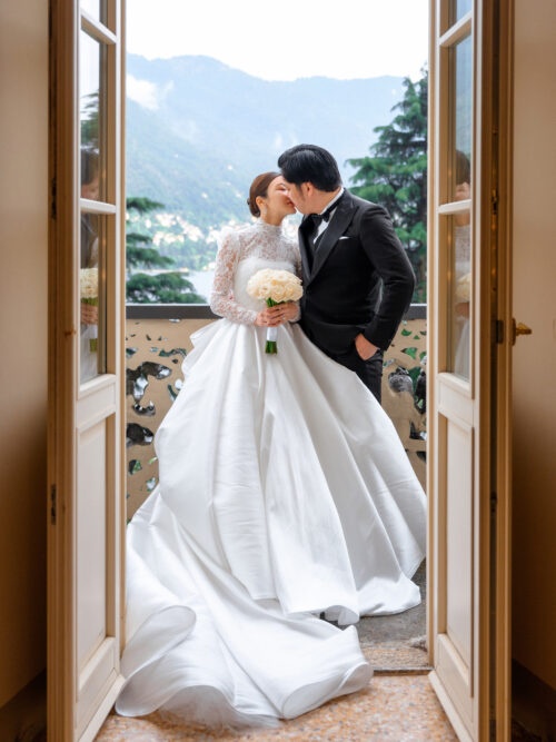 luxury destination wedding italy couple